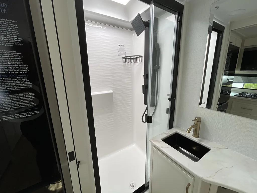 2026 Brinkley Model Ix 20X, Photos photo 13
