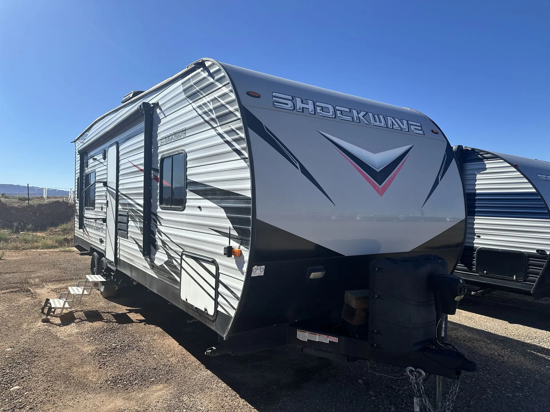 2021 Forest River Shockwave 25RQMX - Photo 2