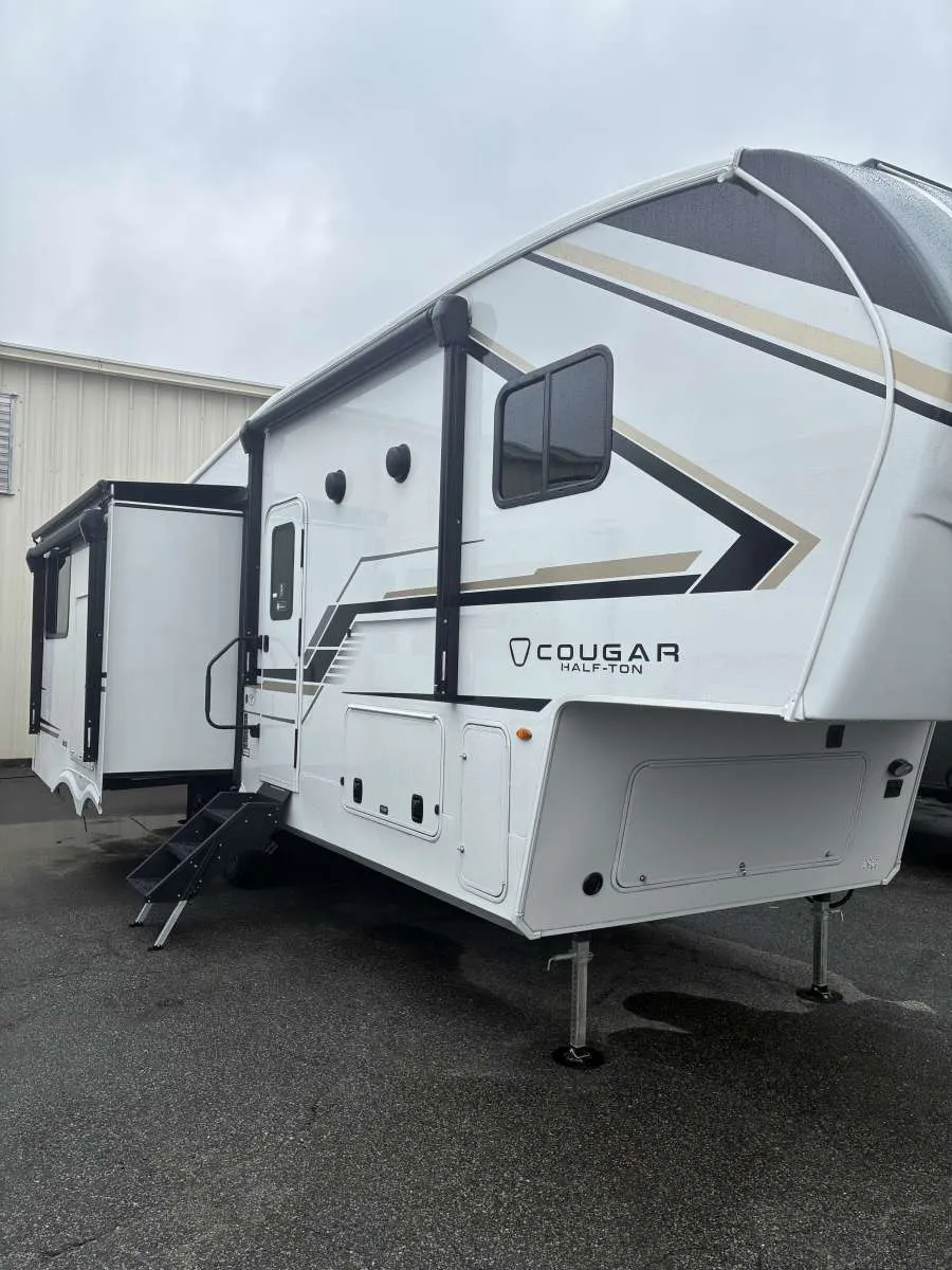 2026 Keystone COUGAR HALF-TON 26RKE - Photo 4