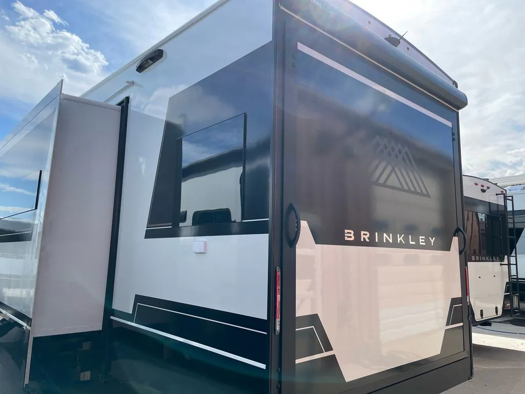 2026 Brinkley Model Z 3420 - Photo 3