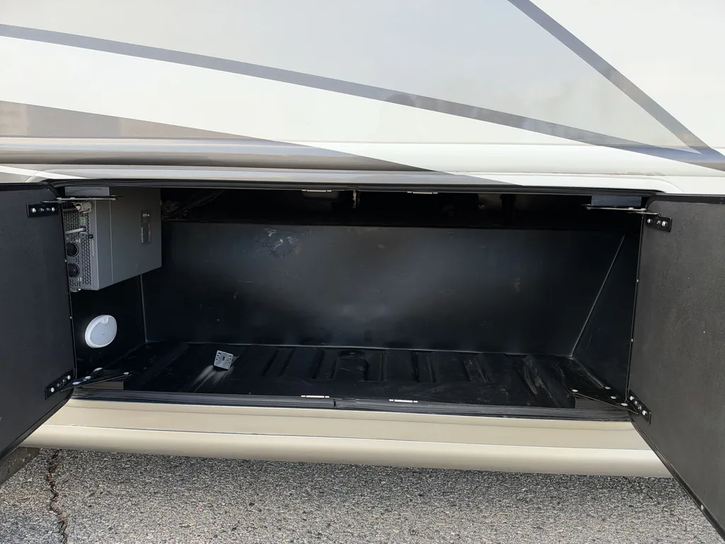 2023 Thor Motor Coach Magnitude RS36, Photos photo 33