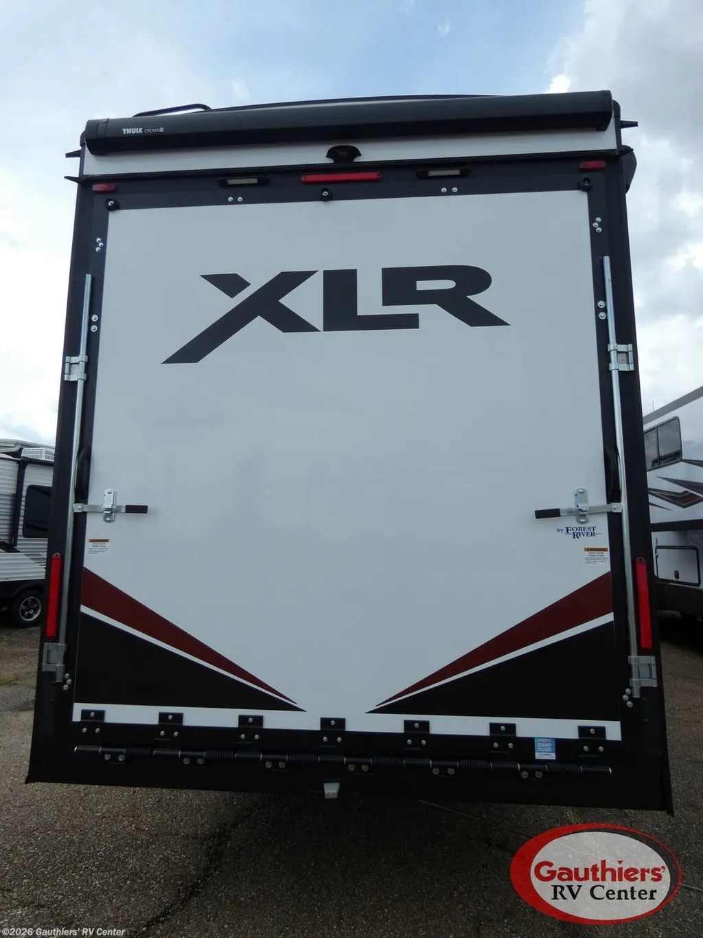 2022 Forest River XLR Nitro 351, Photos photo 5