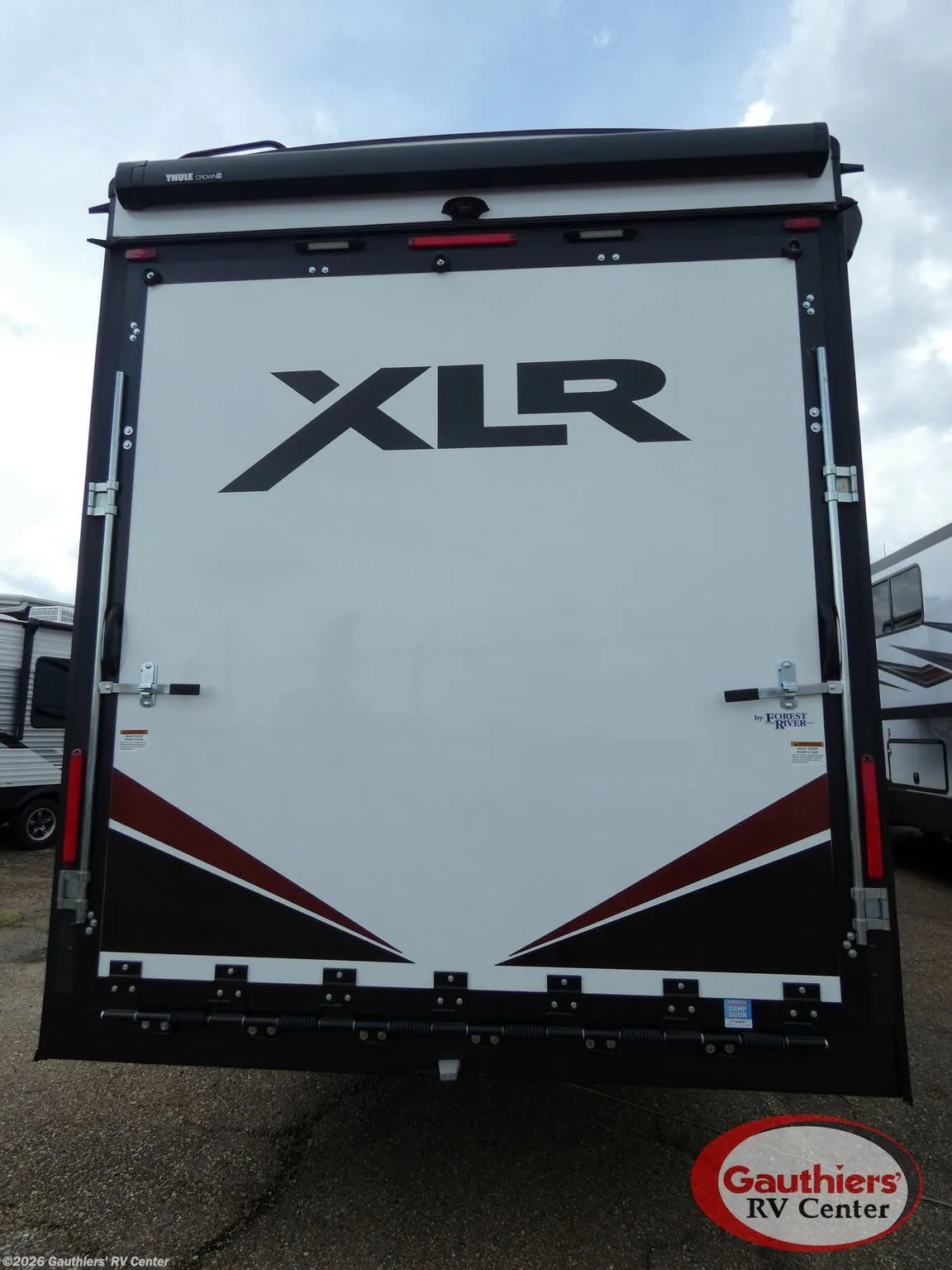 2022 Forest River XLR Nitro 351 — Photo 5