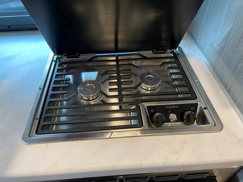 2024 Thor Motor Coach Tiburon 24FB, Photos photo 9