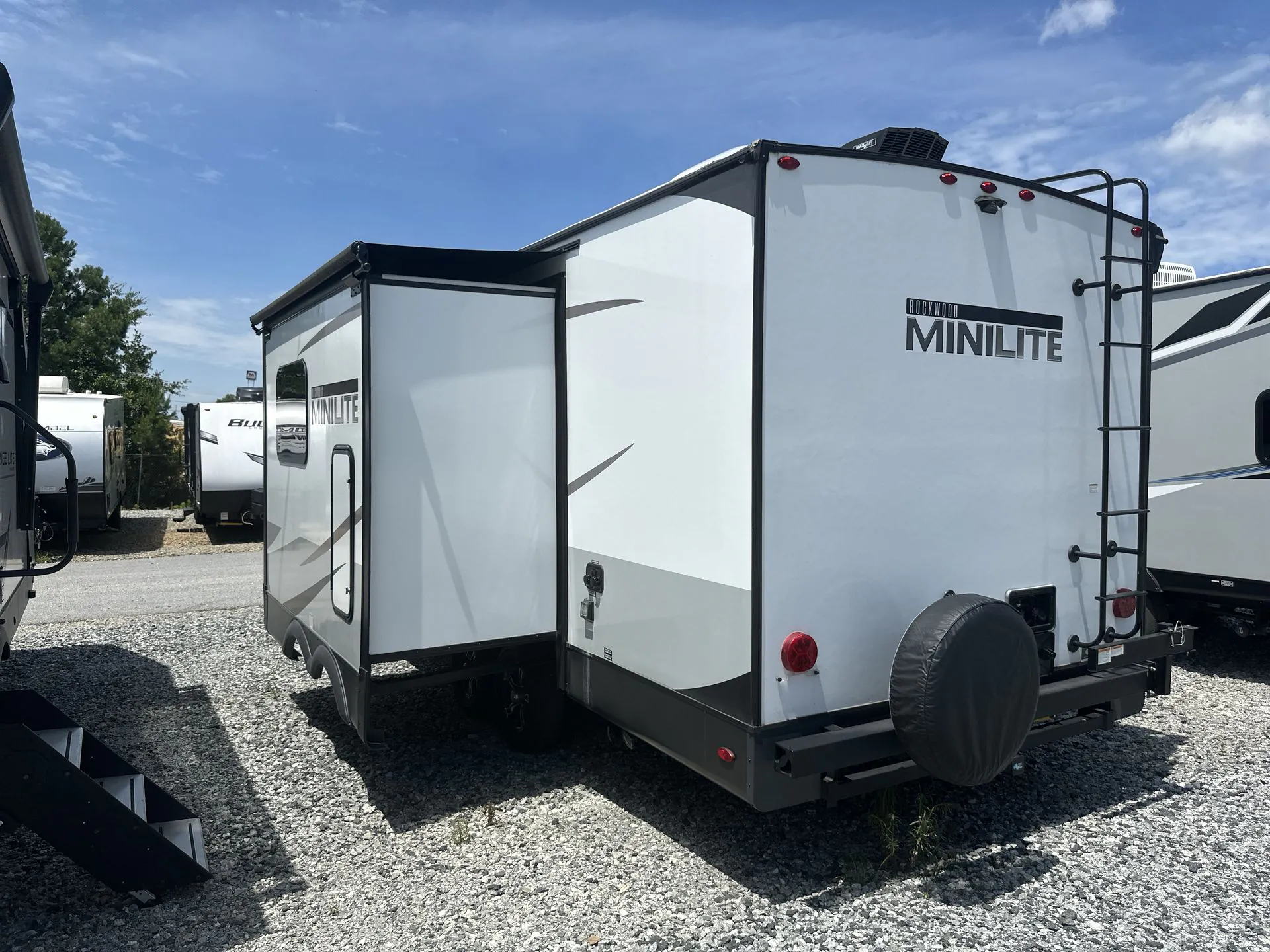 2023 Forest River Rockwood Mini Lite 2513S - Photo 4