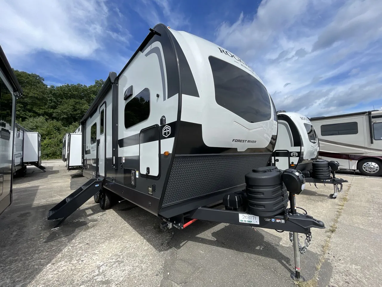2027 Forest River Rockwood Mini Lite 2523MBR