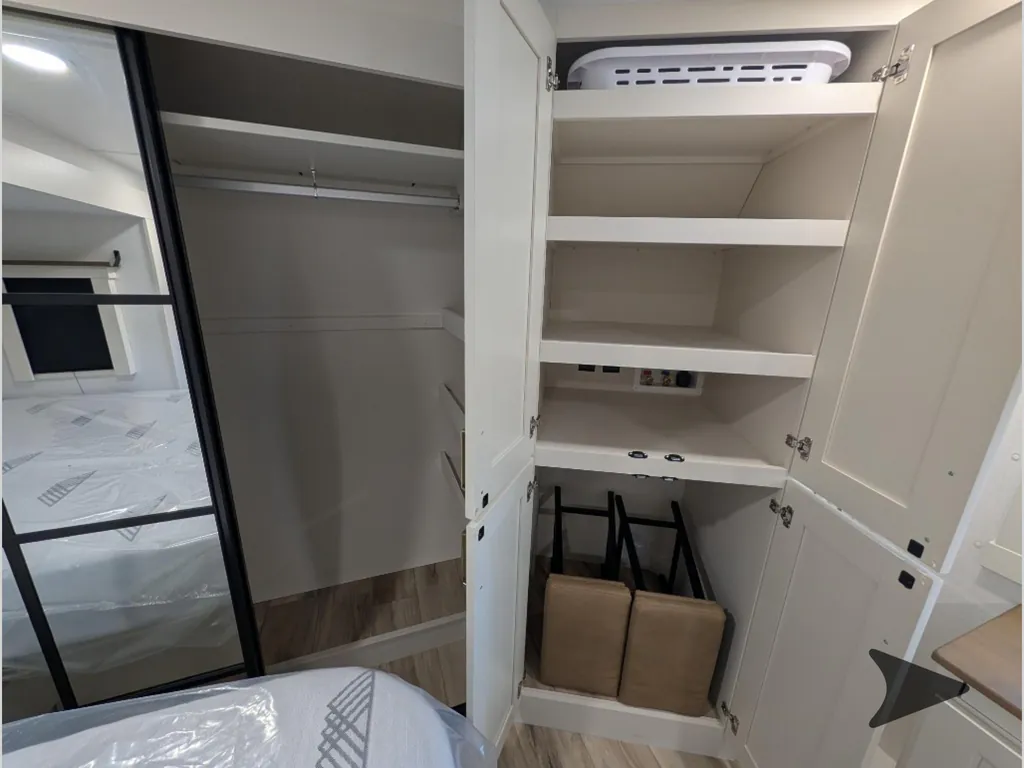 2027 Brinkley Model G 3970, Photos photo 43