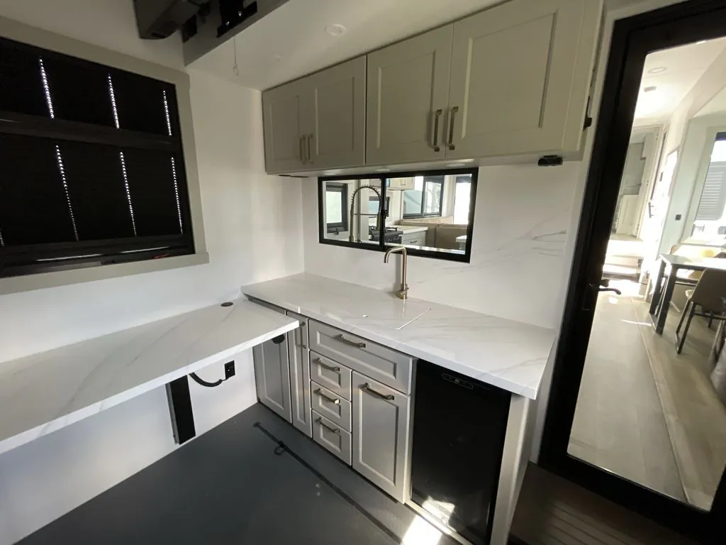 2025 Brinkley Model G 3250, Photos photo 45