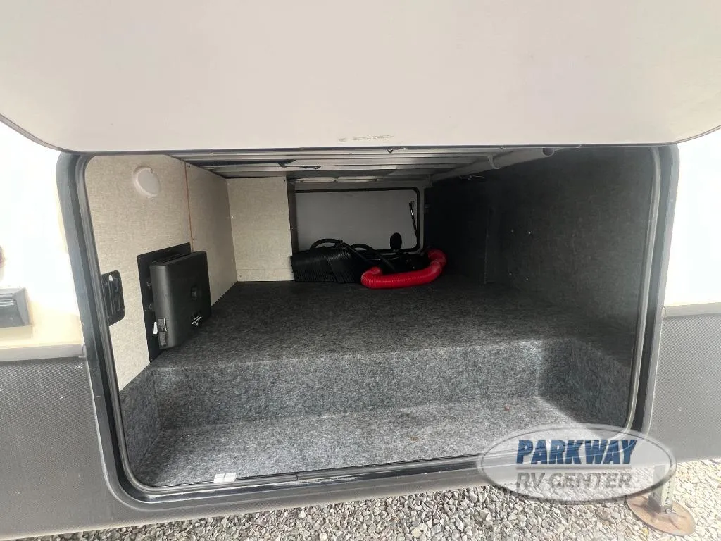 2019 Keystone Cougar 310RLS - Photo 4