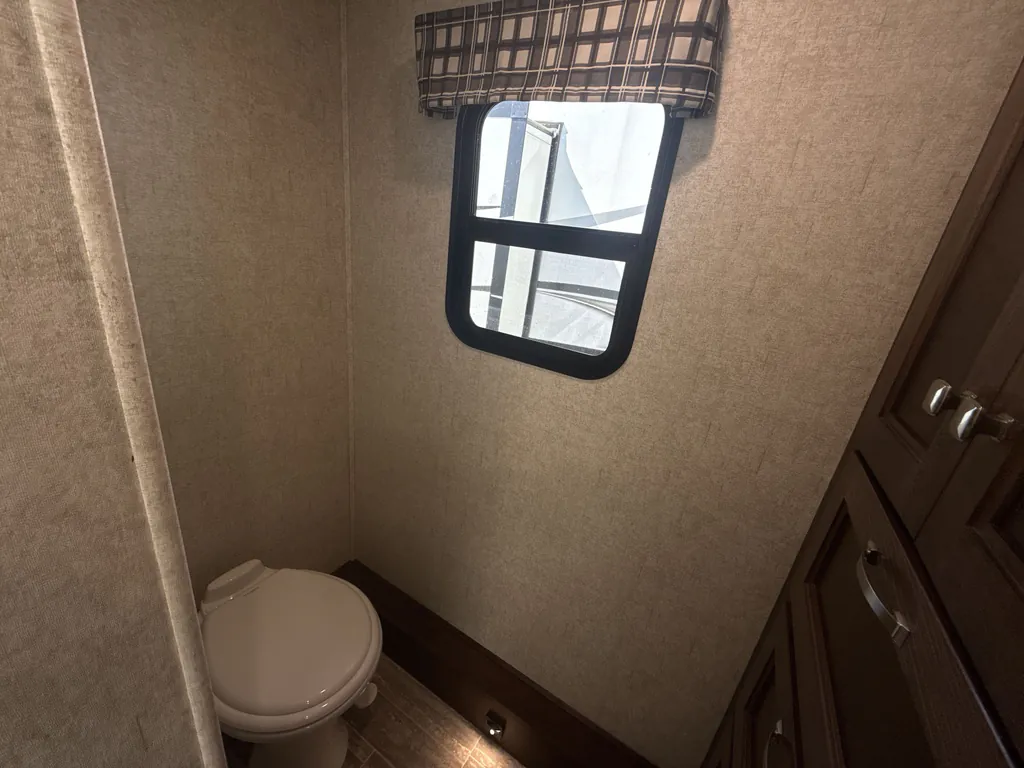 2019 Forest River Sunseeker 2440DS, Photos photo 20