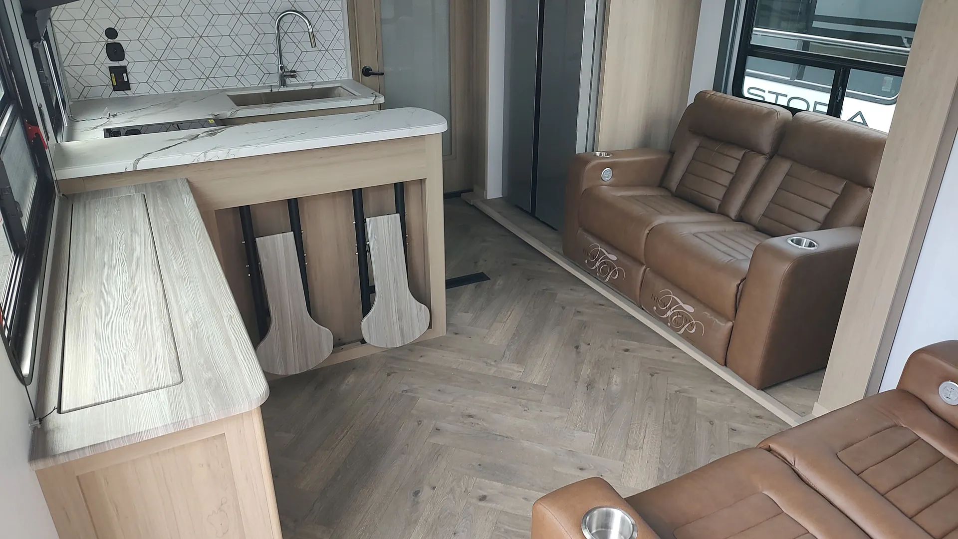 2026 Keystone Carbon 360 — living area main