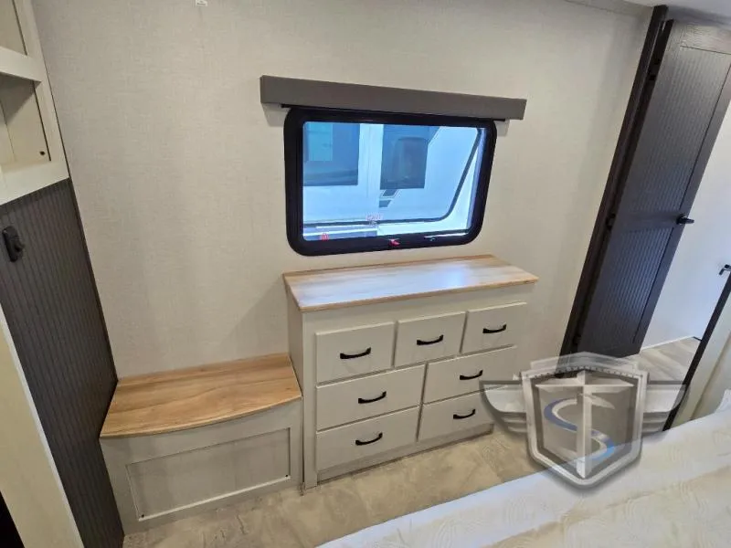 2026 Coachmen Brookstone 374RK - Photo 4
