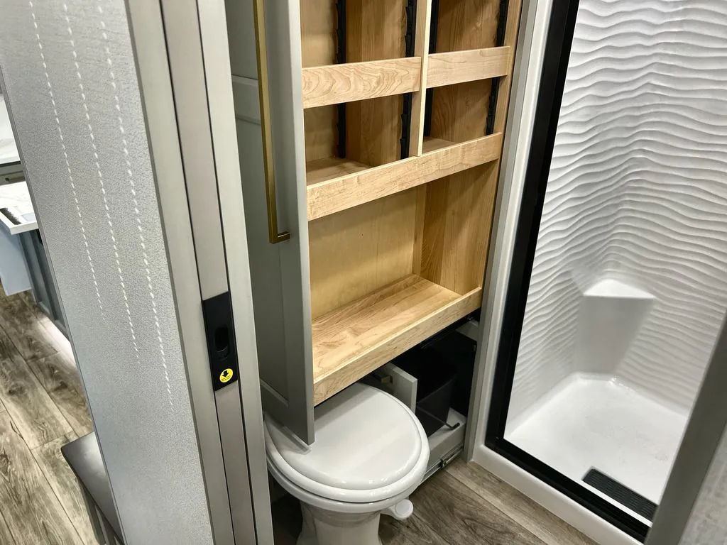 2026 Brinkley Model G 3520, Photos photo 43