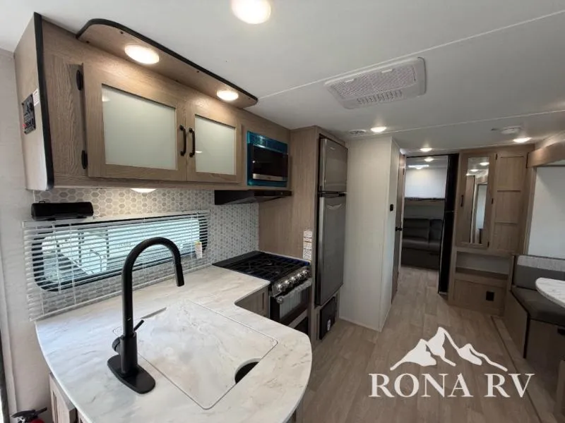 2026 Gulf Stream RV Ameri-Lite Ultra Lite 274QB - Photo 4