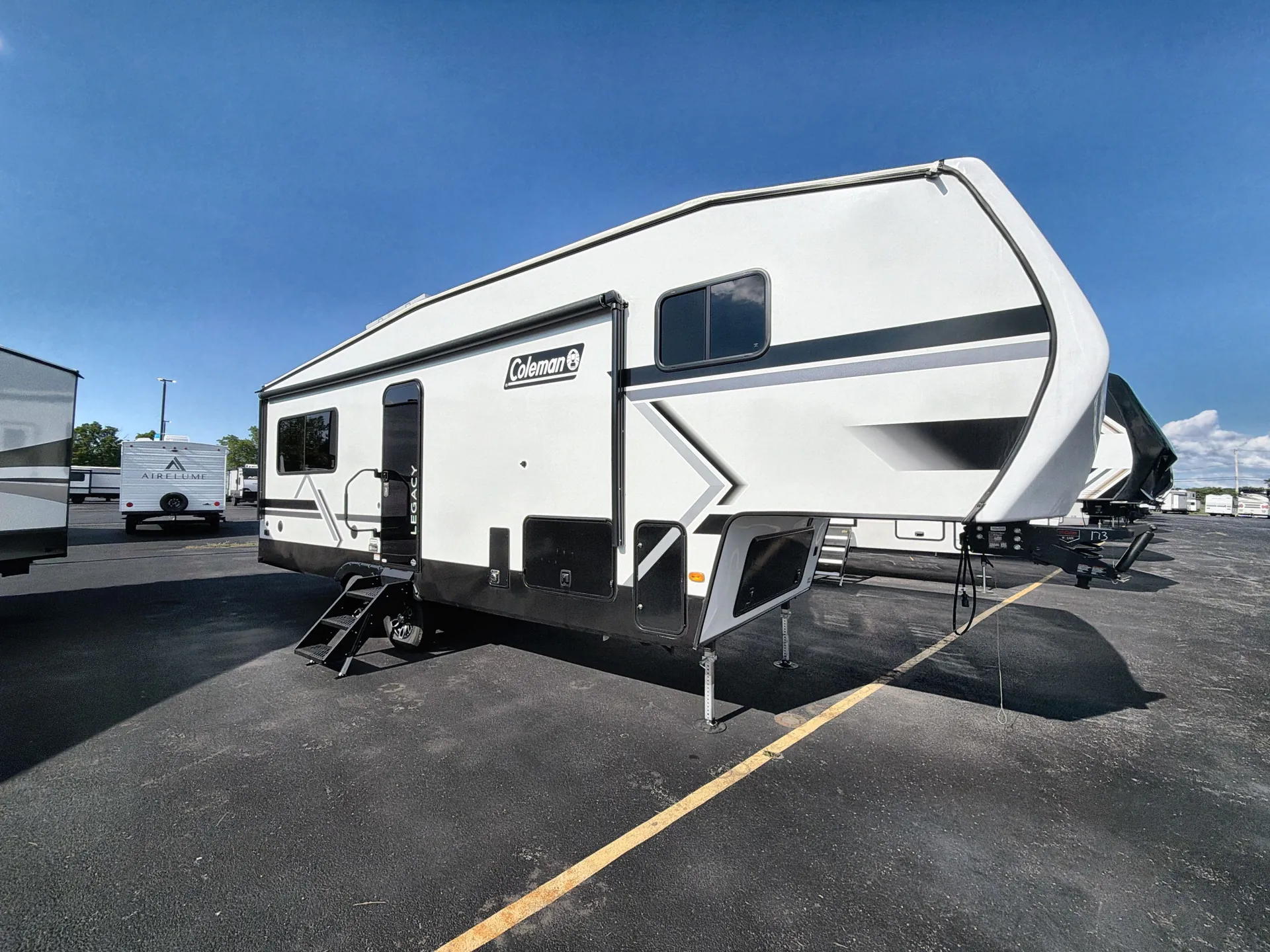 2026 Keystone Coleman Legacy 2400REX - Photo 2