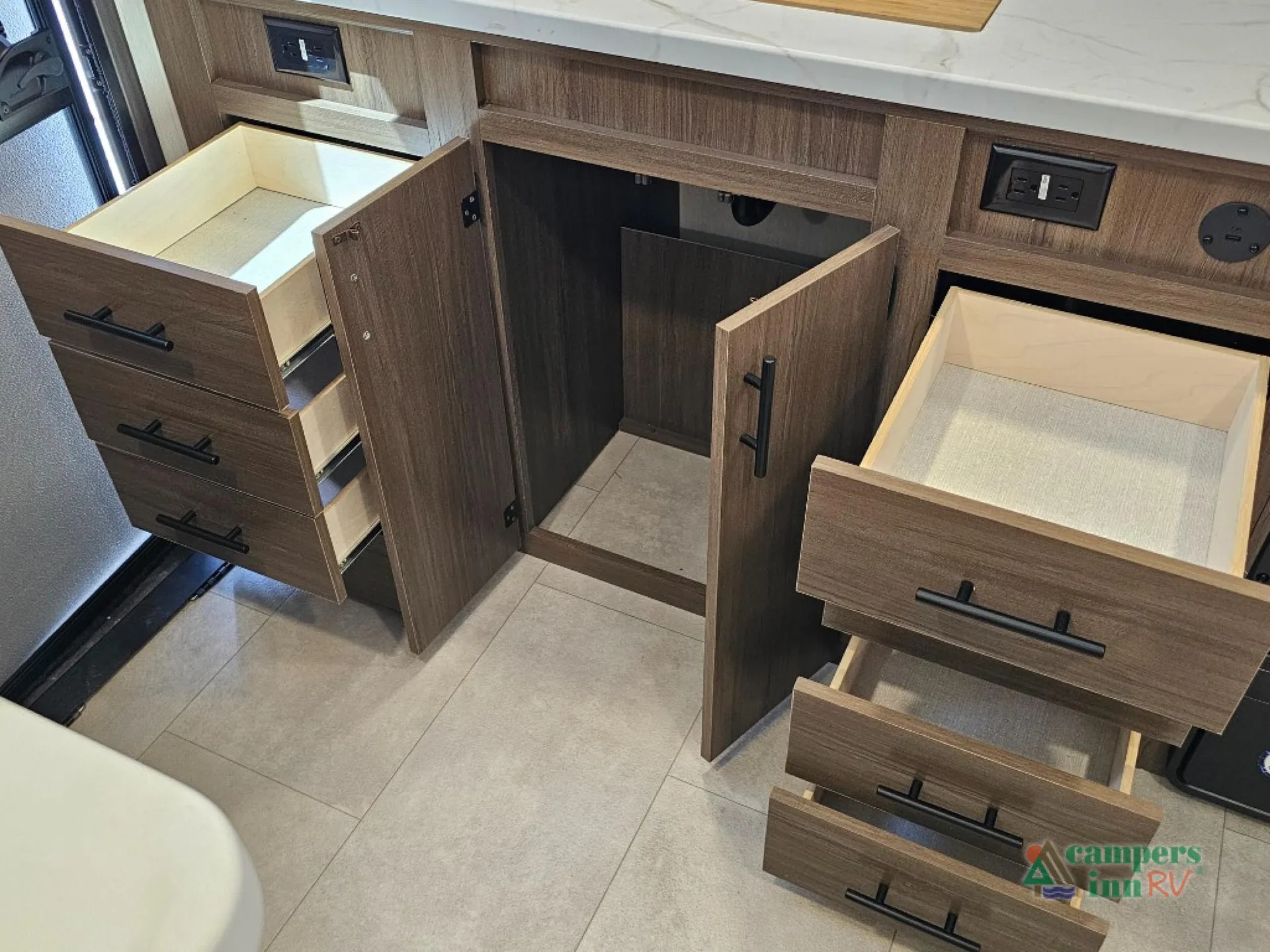 2026 Forest River Westbrook Luxury 245RKLC - Photo 4