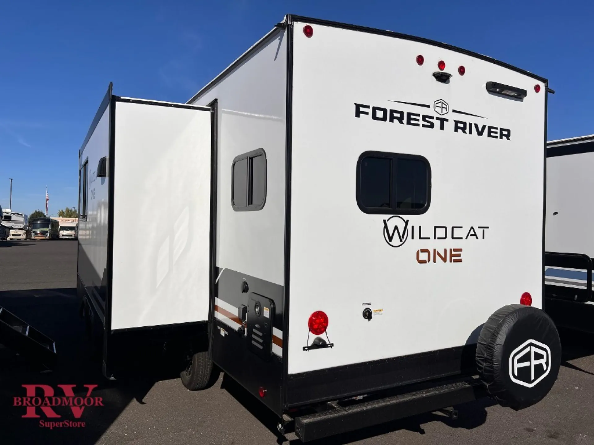 2026 Forest River Wildcat ONE 221CHEF - Photo 4