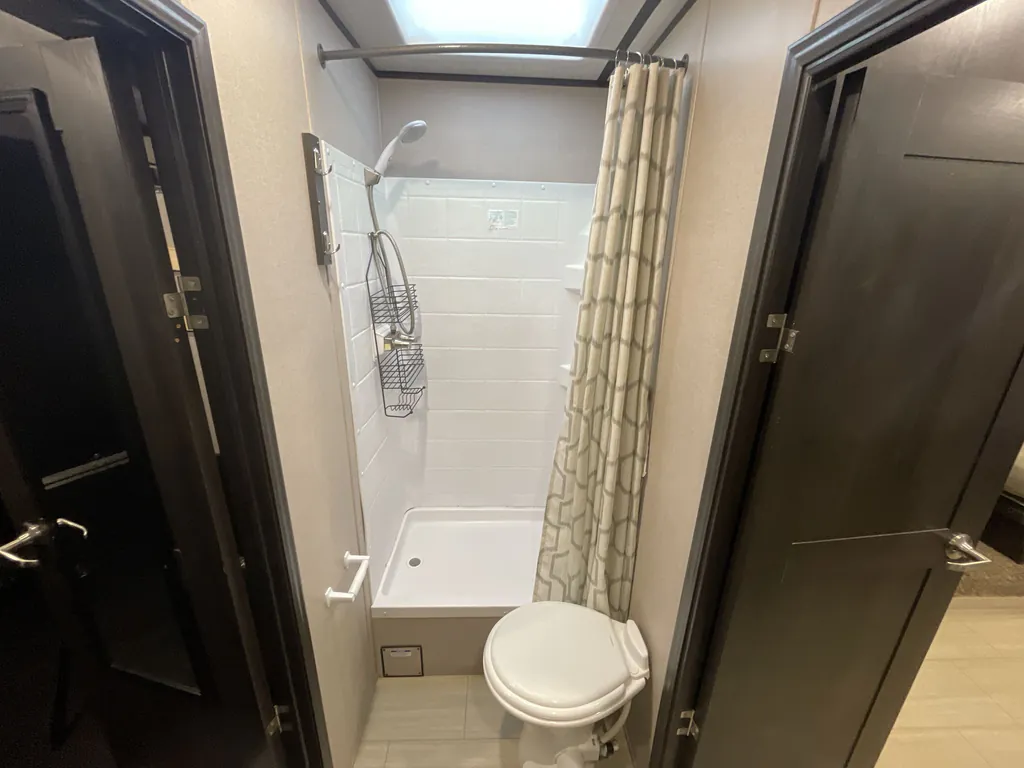 2019 Forest River XLR Hyperlite 29HFS, Photos photo 17