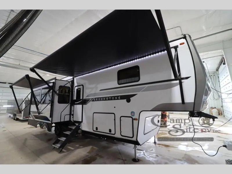 2026 Coachmen Brookstone 290RL - Photo 2