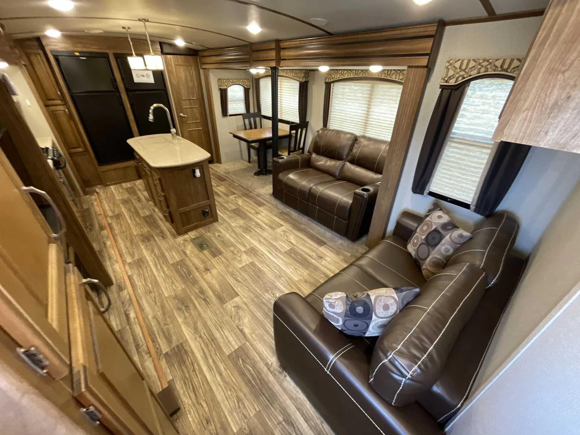 2019 Keystone Laredo 335MK — living area main