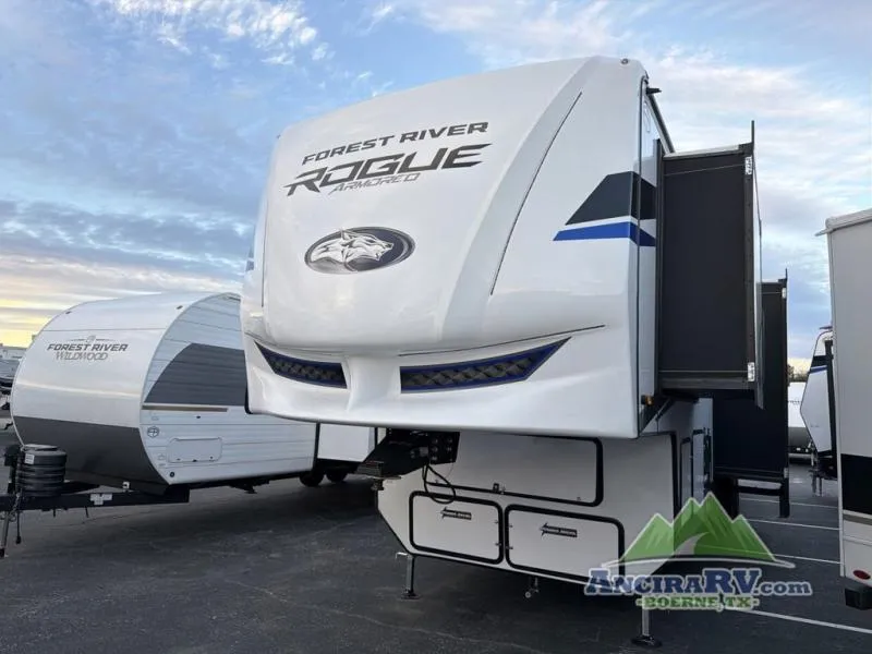 2026 Forest River Cherokee Rogue Armored 4015 - Photo 4