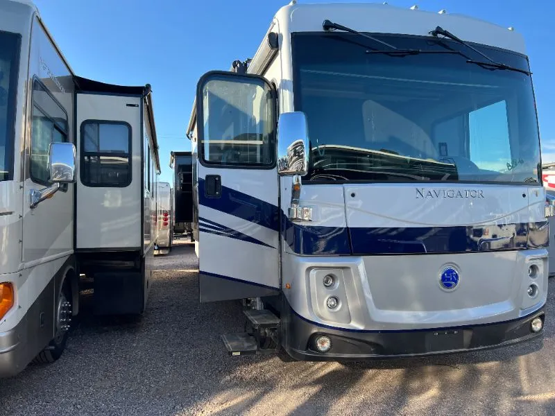 2023 Holiday Rambler Navigator 38N - Photo 2