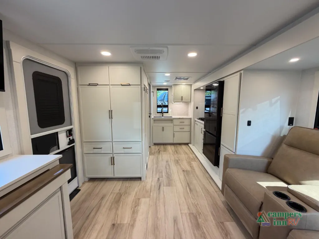 2026 Brinkley Model Ix 23X, Photos photo 15