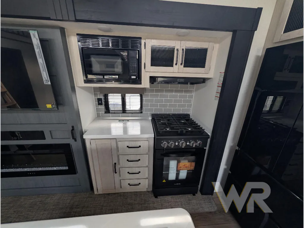 2027 Forest River Puma Vista 421LFT, Photos photo 22