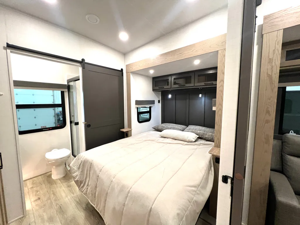 2026 Forest River Rockwood Signature 403SDB, Photos photo 46