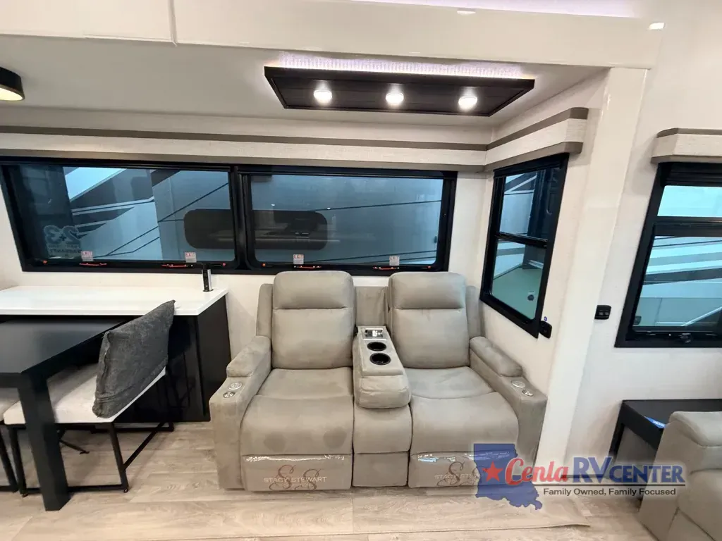 2027 Jayco PINNACLE 36FBTS, Photos photo 11