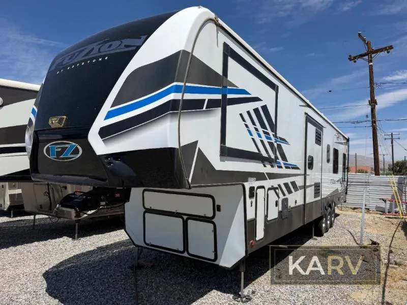 2022 Keystone Fuzion 419 - Photo 2