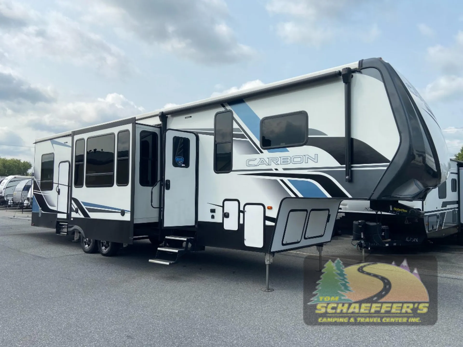 2021 Keystone Carbon 358 - Photo 3