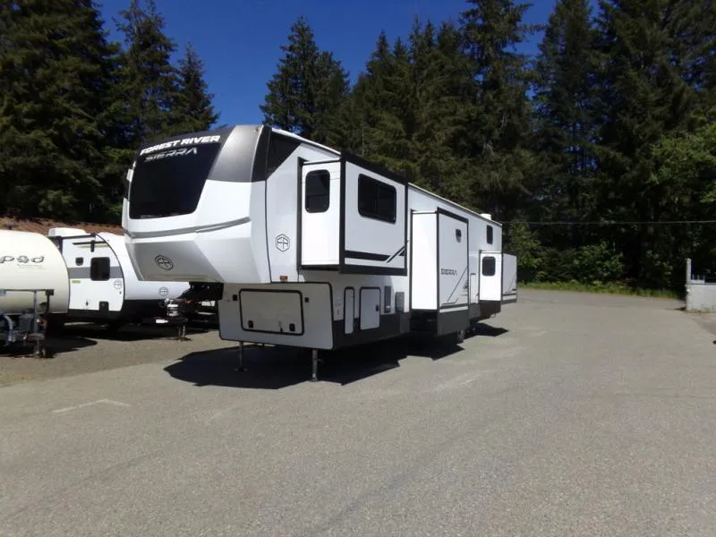 2025 Forest River Sierra 3990FL - Photo 2