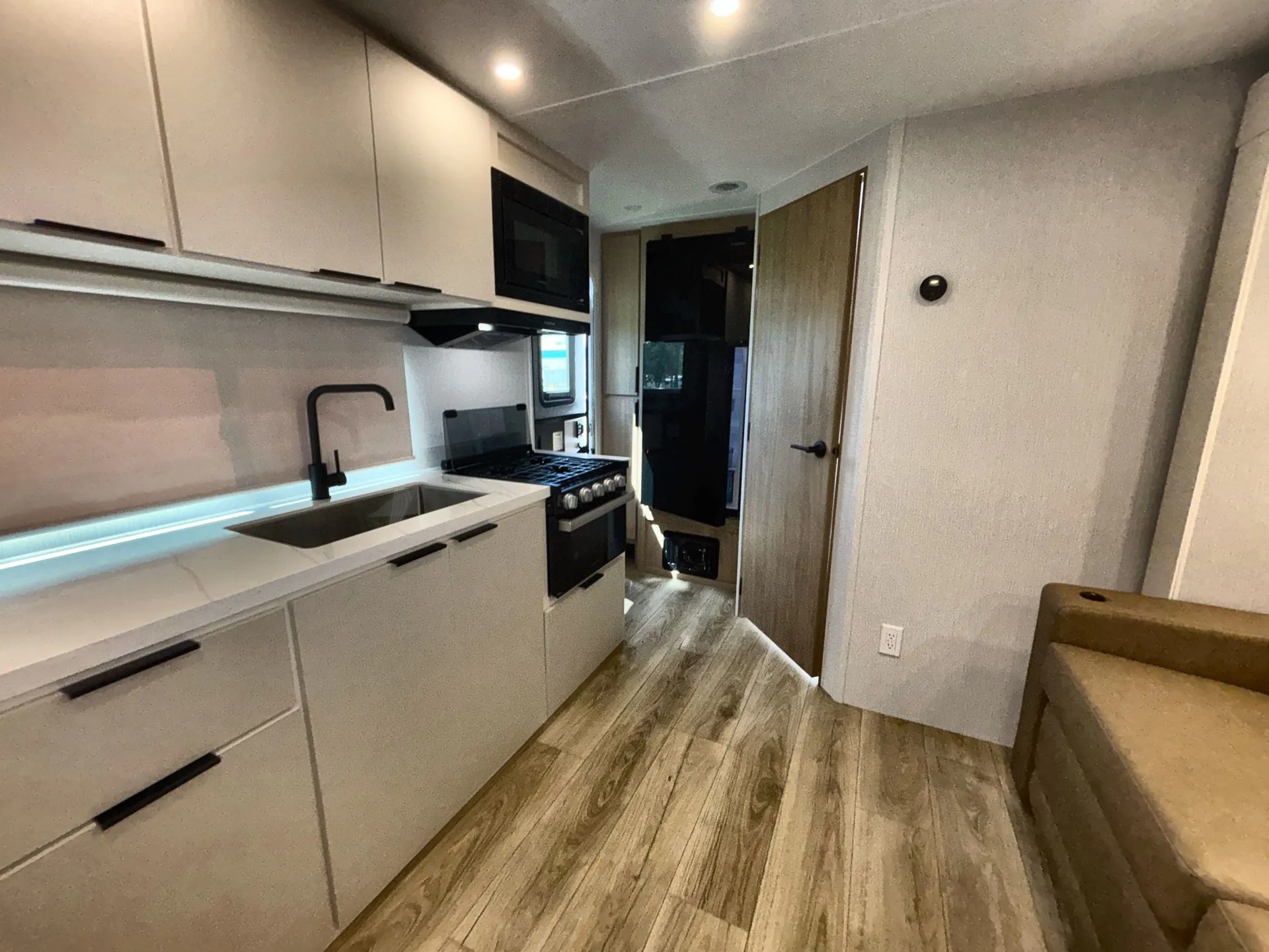 2026 Winnebago Thrive 18FBS — living area main