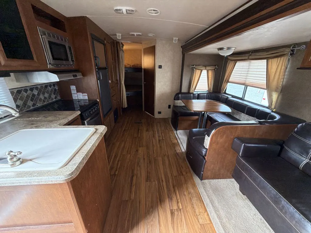 2016 Forest River Vibe 272BHS, Photos photo 13