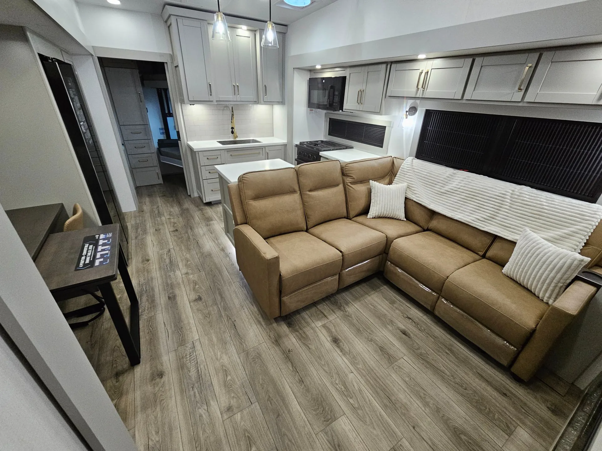 2026 Brinkley Model Z 3210 - Photo 4