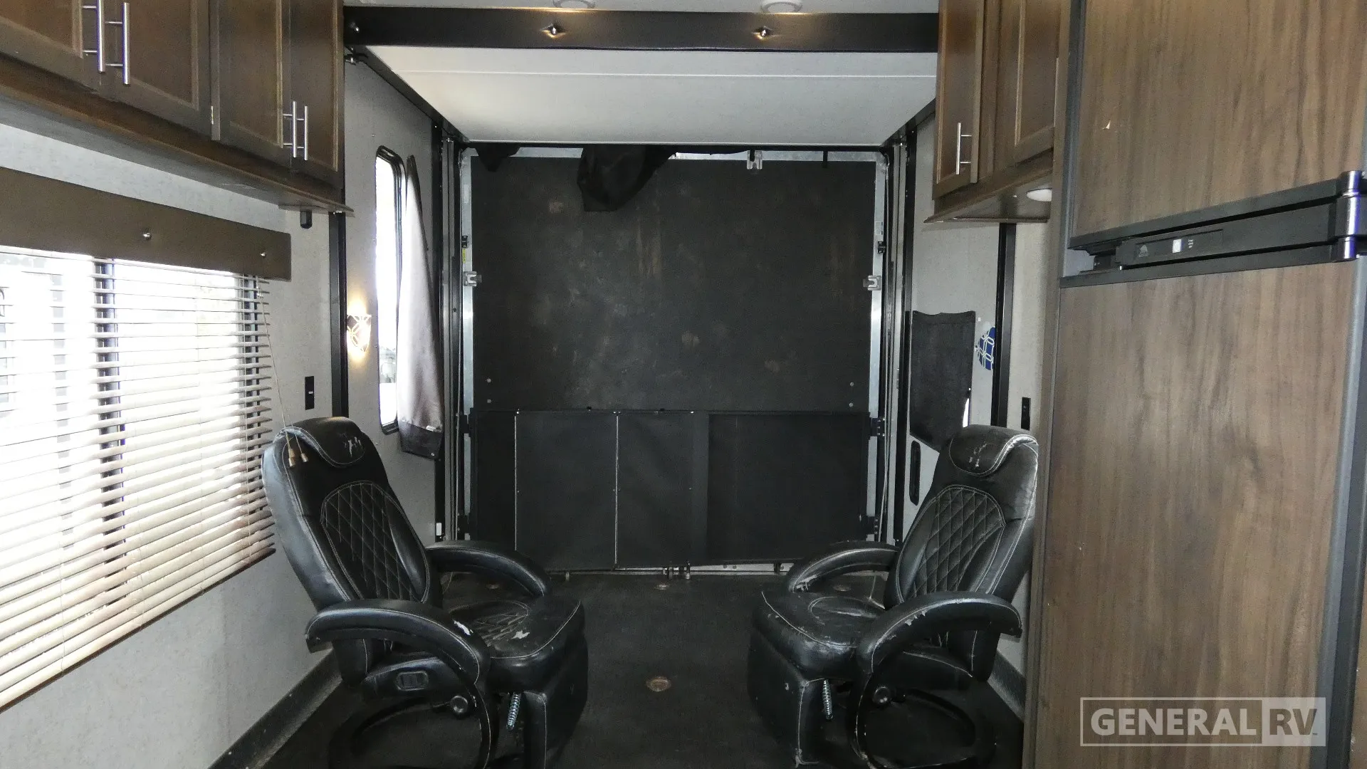2019 Forest River XLR BOOST 33RZR16 - Photo 3