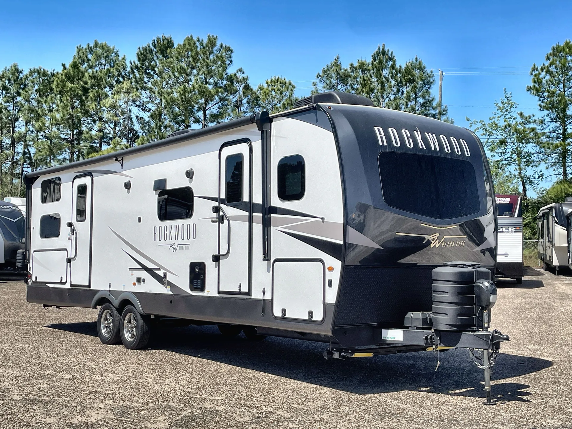 2024 Forest River Rockwood Ultra Lite 2706WS