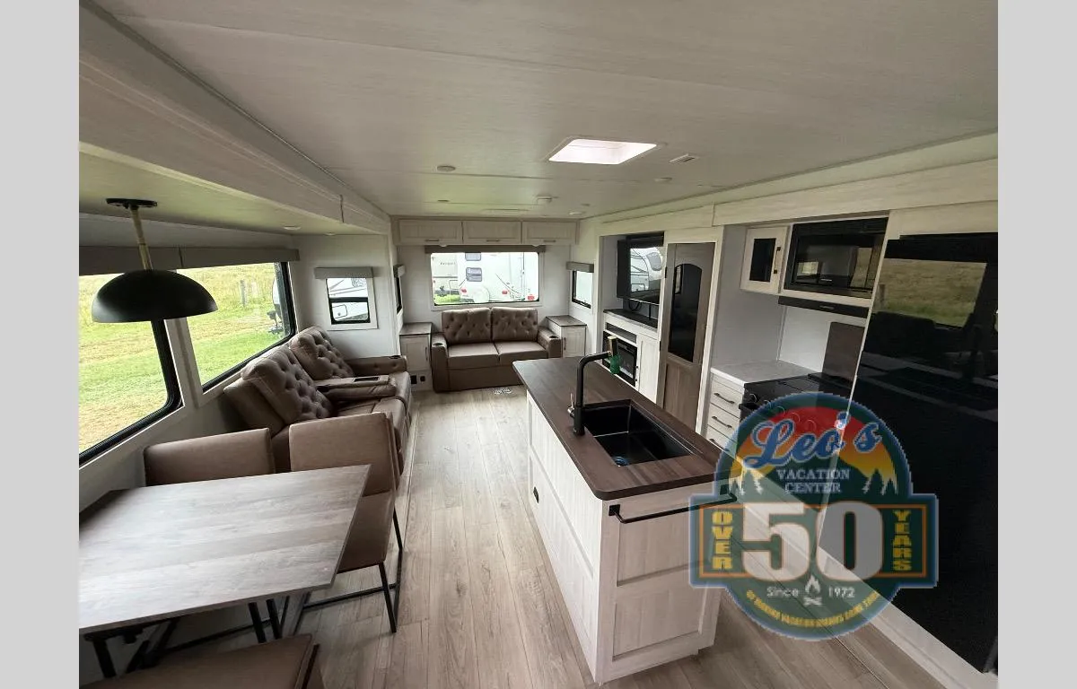 2026 Forest River Grand Surveyor 305RLBS - Photo 4