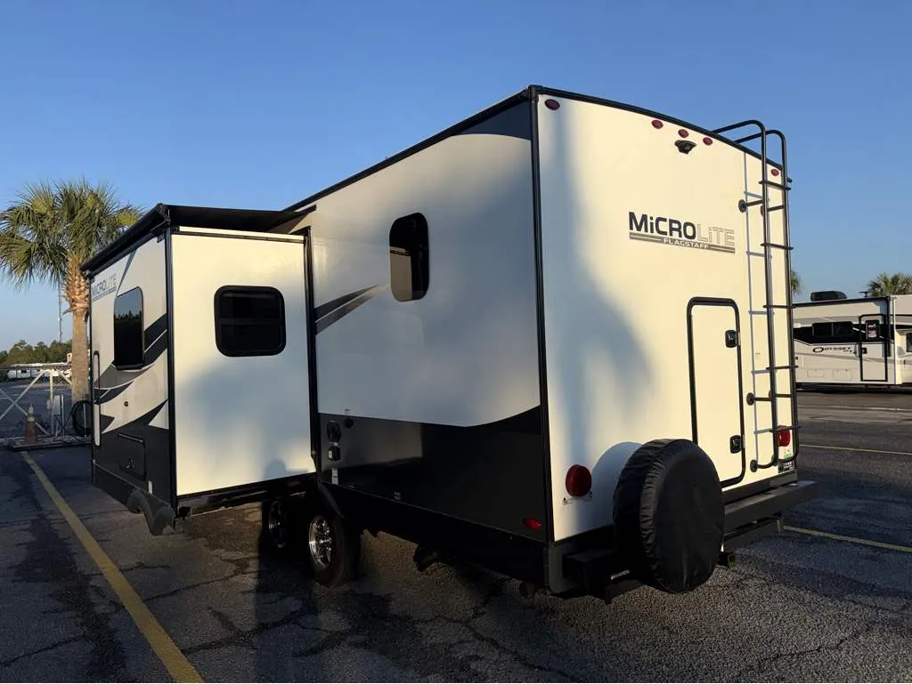 2024 Forest River Flagstaff Micro Lite 25BRDS - Photo 4