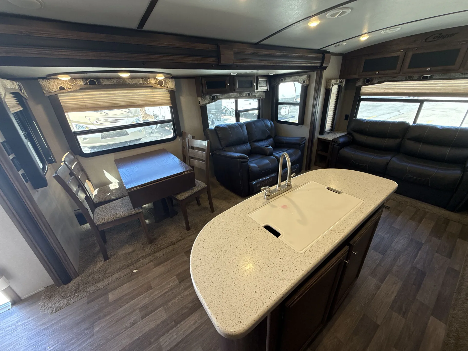2018 Keystone Cougar XLite 30RLI — living area main