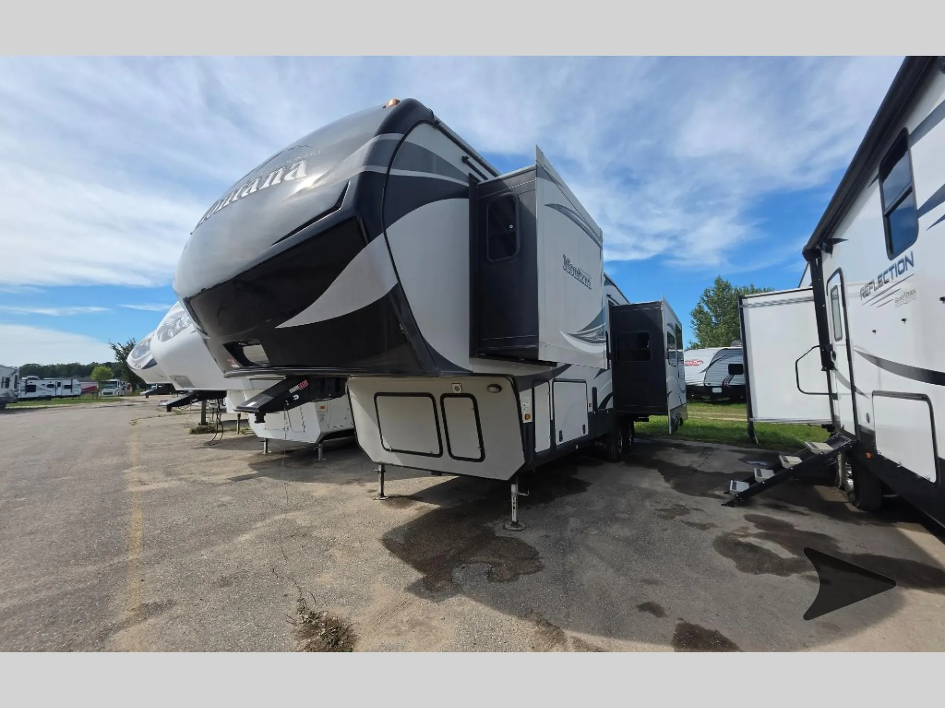 2015 Keystone Montana High Country 293RK - Photo 3