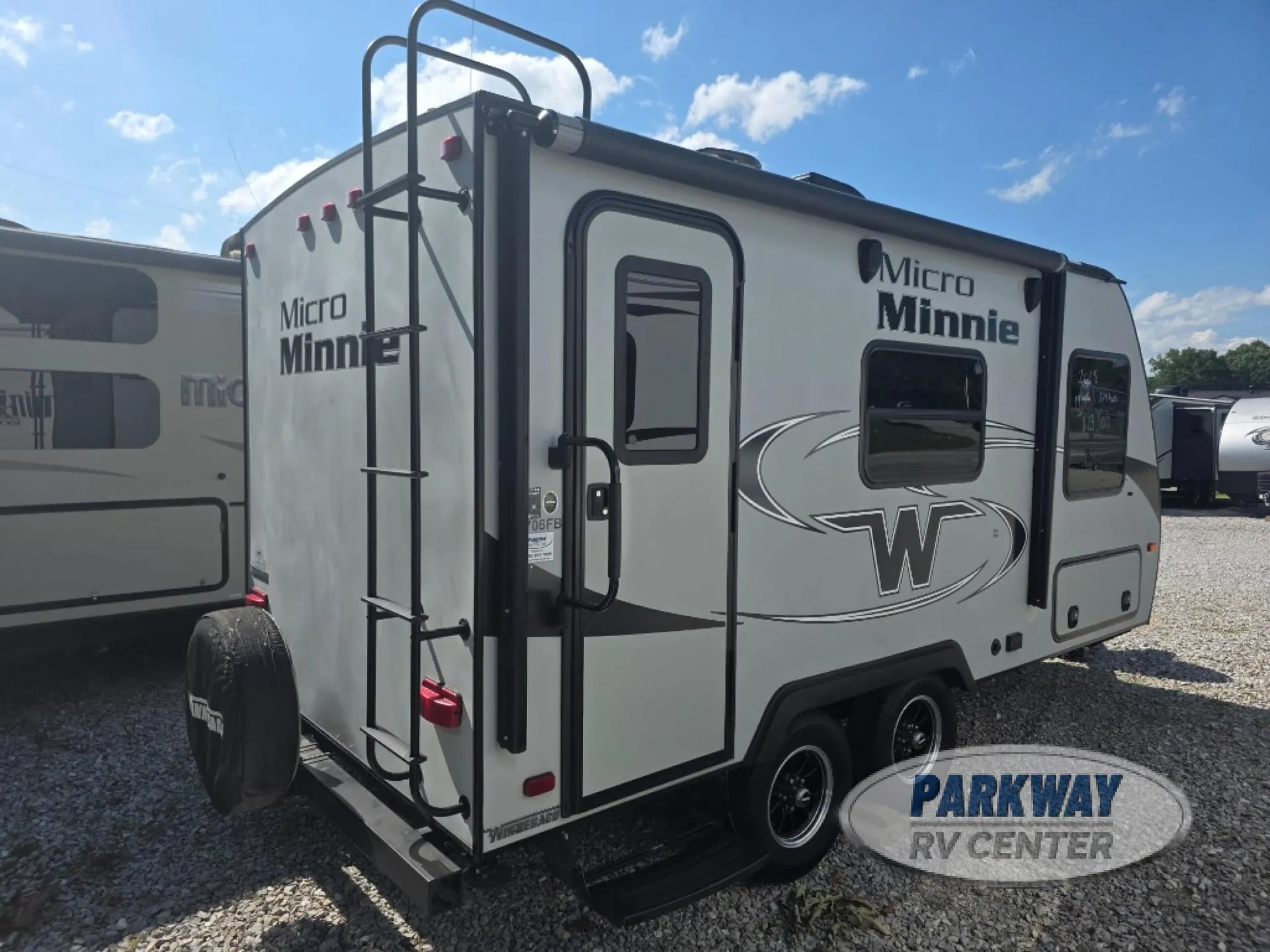 2018 Winnebago Micro Minnie 1706FB - Photo 4