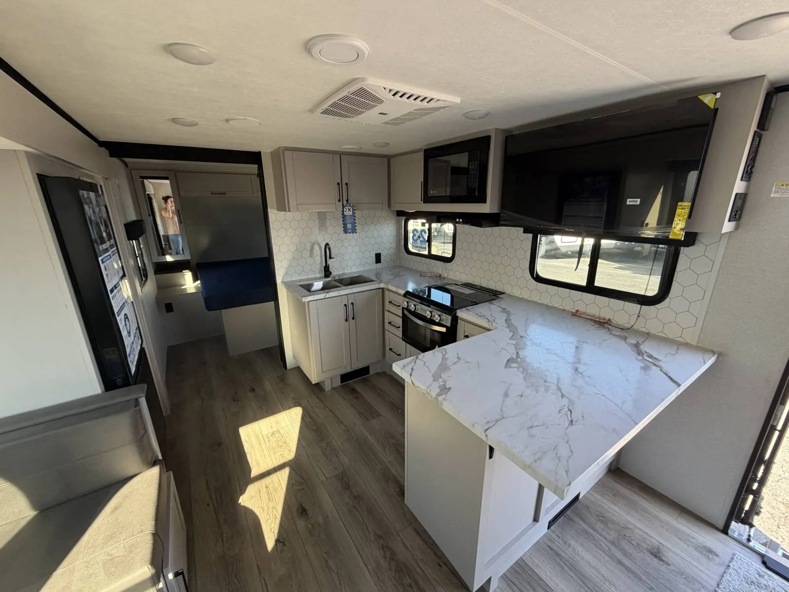 2026 Jayco Jay Feather 25BH - Photo 4