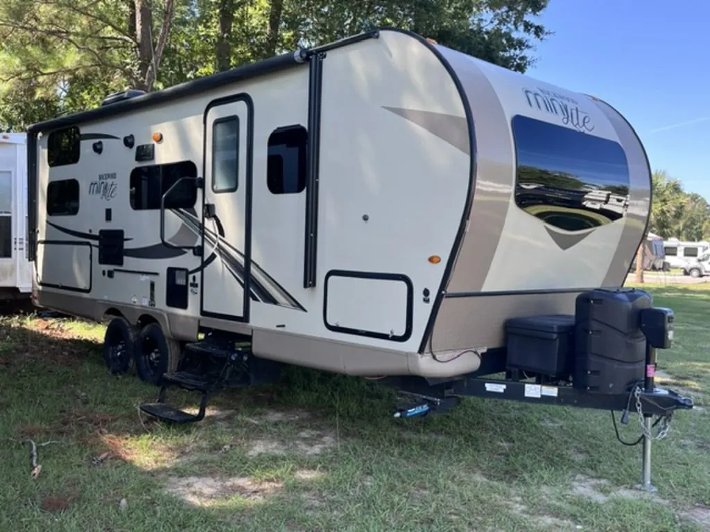 2019 Forest River Rockwood Mini Lite 2509S