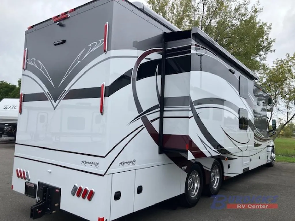 2026 Renegade RV Classic 45CBF - Photo 4