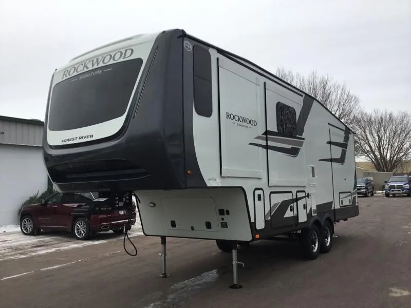 2026 Forest River Rockwood Signature 290SFK - Photo 3