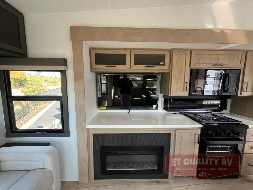 2026 Forest River Rockwood Signature R361RLS, Photos photo 21