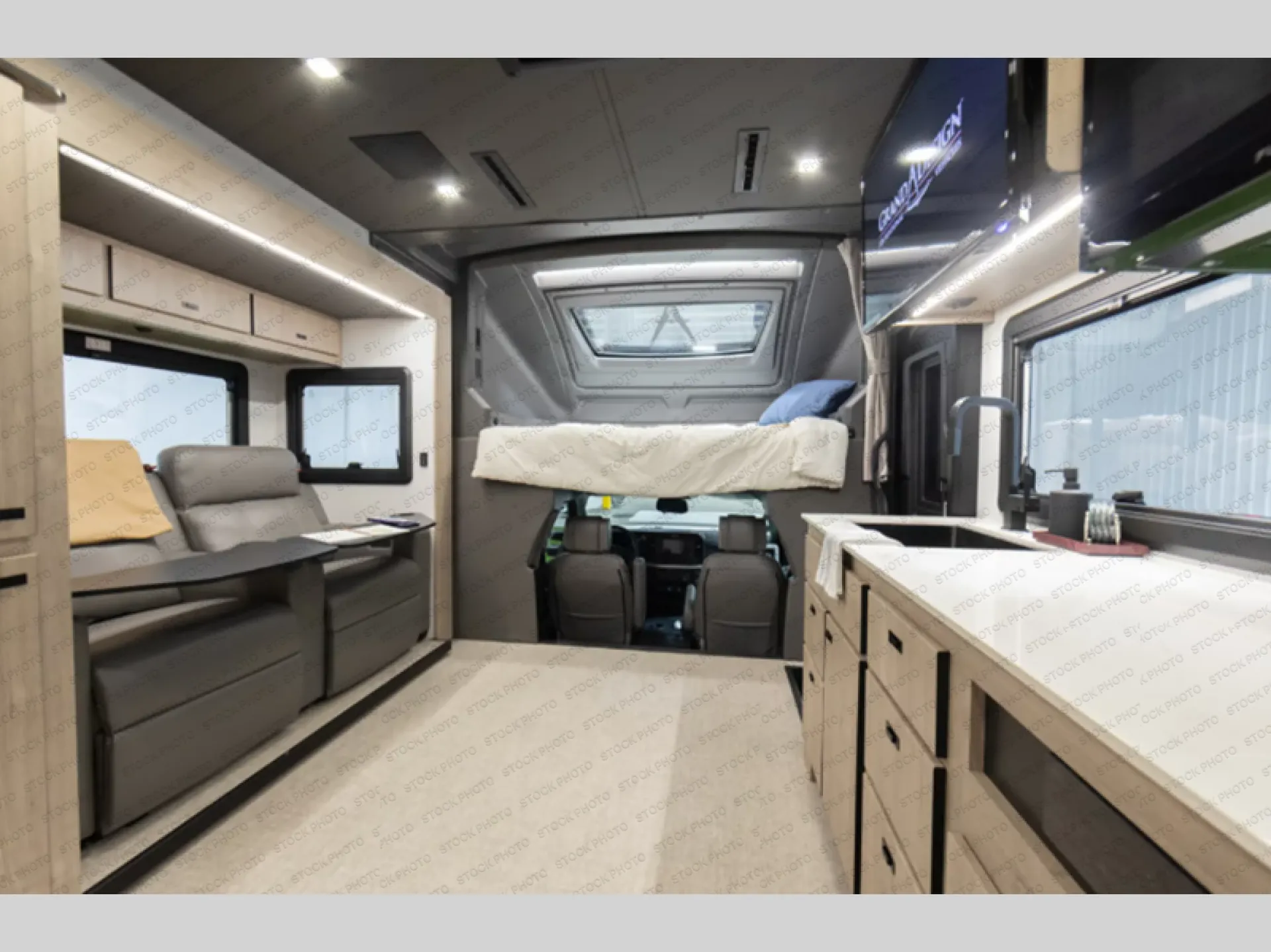 2027 Grand Design Lineage Series F 29AN - Photo 4