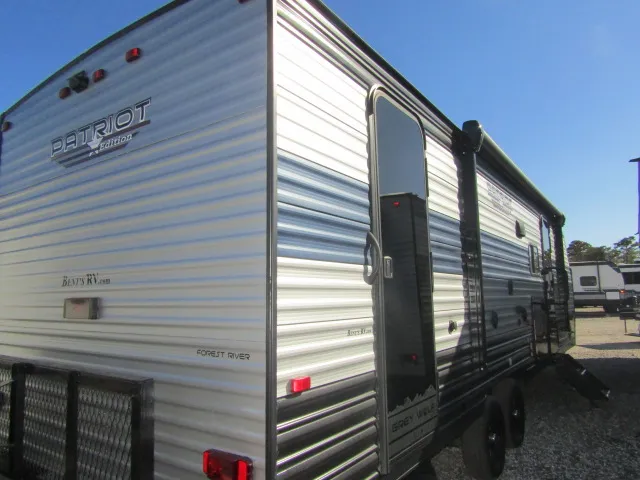 2022 Forest River Cherokee Patriot Edition 26DBH - Photo 4